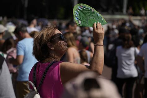 Study: Heat deaths soared with temps in Europe last year
